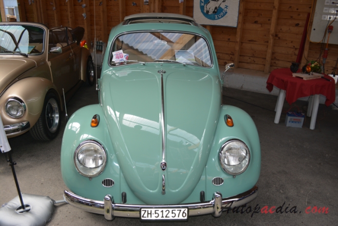 VW type 1 (Beetle) 1946-2003 (1962 Volkswagen 1200 Faltdach), front view