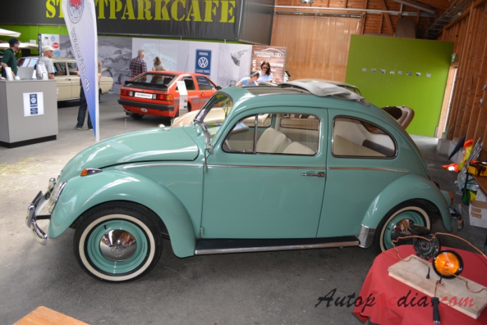 VW typ 1 (Garbus) 1946-2003 (1962 Volkswagen 1200 Faltdach), lewy bok