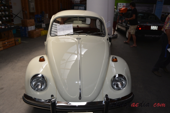 VW type 1 (Beetle) 1946-2003 (1968 Volkswagen 1300 limousine 2d), front view