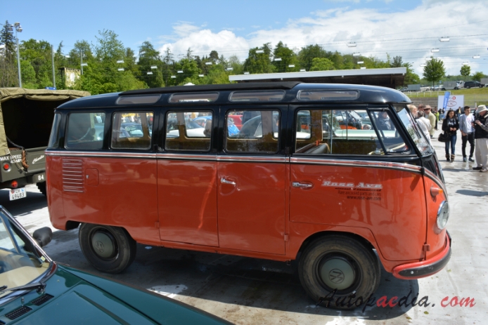 VW type 2 (Transporter) T1 1950-1967 (1960-1961 T1b Samba), right side view