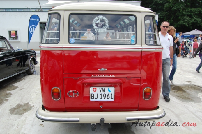 VW type 2 (Transporter) T1 1950-1967 (1961 Samba), rear view