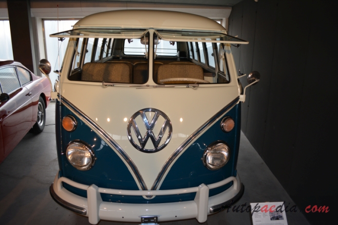 VW typ 2 (Transporter) T1 1950-1967 (1965 T1c Samba), przód