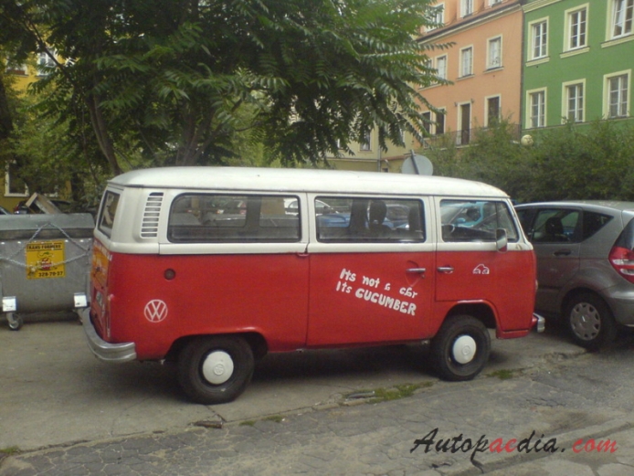 VW type 2 (Transporter) T2 1967-1979 (1973-1979), right side view