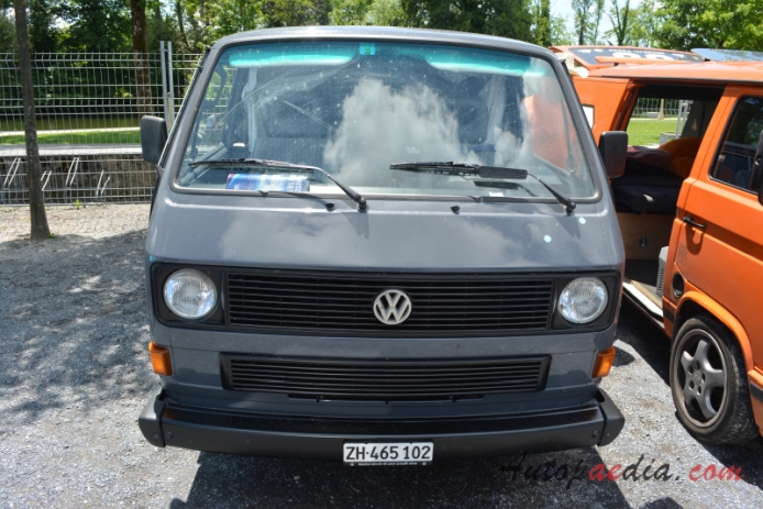 VW type 2 (Transporter) T3 1979-1992 Europe/2002 South Africa (1982-1992 van), front view