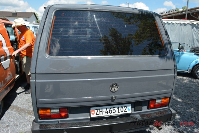 VW type 2 (Transporter) T3 1979-1992 Europe/2002 South Africa (1982-1992 van), rear view
