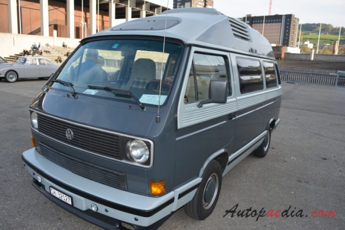 VW type 2 (Transporter) T3 1979-1992 Europe/2002 South Africa (1983 camper), left front view