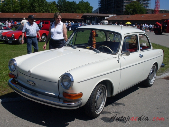 VW typ 3 1961-1973 (1969-1973 1600L sedan 2d), lewy przód