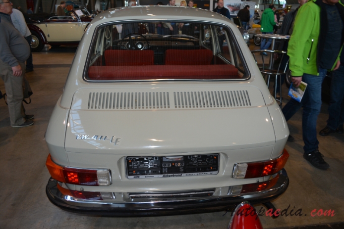 VW type 4 (411) 1968-1972 (1969-1972 LE saloon 4d), rear view