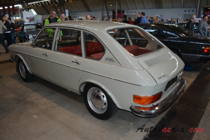VW typ 4 (411) 1968-1972 (1969-1972 LE saloon 4d), prawy tył