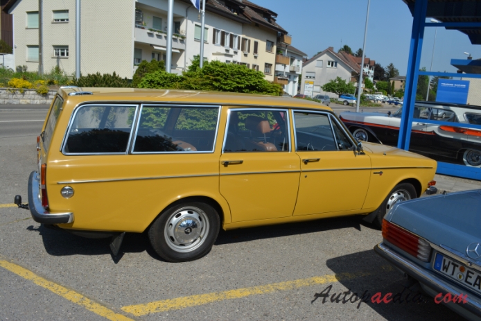 Volvo 140 series 1966-1974 (1969 145S B20 kombi 5d), right side view