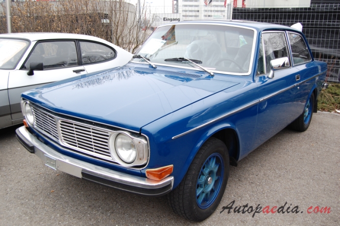 Volvo 140 series 1966-1974 (1971 142 sedan 2d), lewy przód