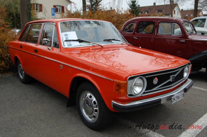 Volvo 140 series 1966-1974 (1973 144 sedan 4d), prawy przód