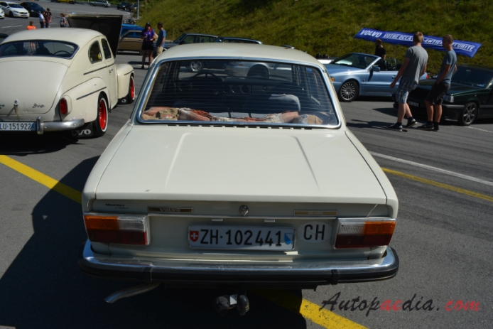 Volvo 140 series 1966-1974 (1973 144 sedan 4d), tył