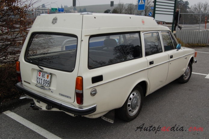 Volvo 140 series 1966-1974 (1973 145 Express kombi 5d), right rear view