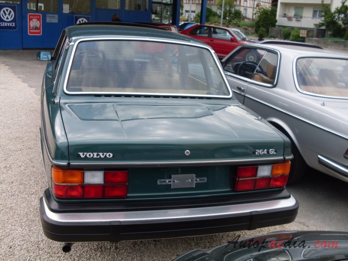 Volvo 200 series 1974-1993 (1980 264 GL sedan 4d), rear view