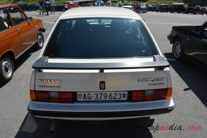 Volvo 300 series 1976-1991 (1988 Volvo 360 GLT RSX 1 hatchback 5d), rear view