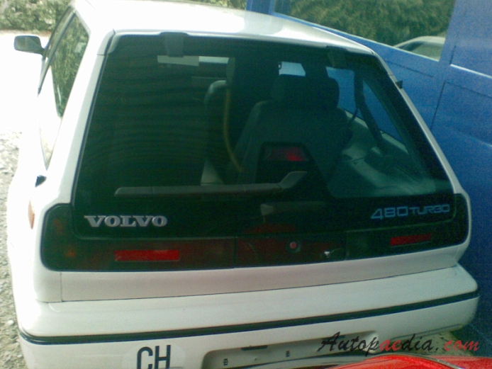 Volvo 480 1986-1995 (1995 Turbo), rear view