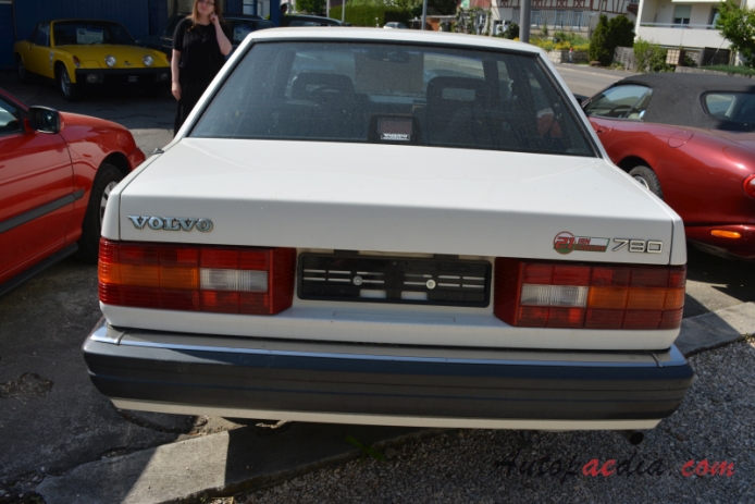 Volvo 700 series 1982-1993 (1991 780 Bertone Coupé 2d), rear view