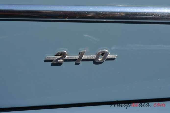 Volvo Duett 1953-1969 (1963 P210 station wagon 3d), emblemat bok 