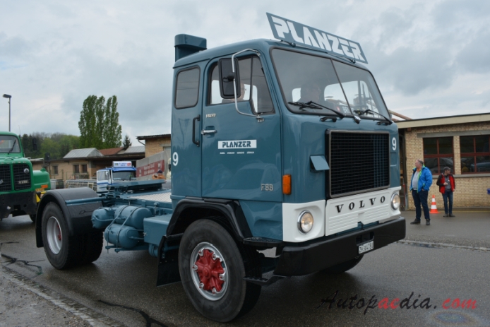 Volvo F88 1965-1977 (1973-1977 Planzer semi truck 4x2), right front view