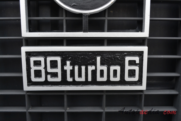 Volvo F89 1971-1977 (1973 Volvo 89 Turbo 6 semi truck 4x2), front emblem  