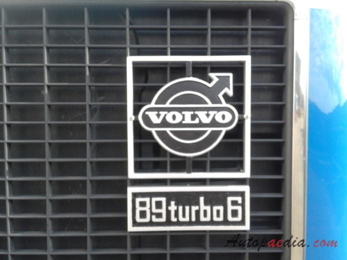 Volvo F89 1971-1977 (1973 Volvo 89 Turbo 6 semi truck 4x2), front emblem  