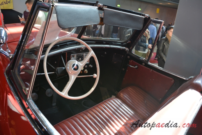 Willys-Overland Jeepster 1948-1950 (VJ), wnętrze