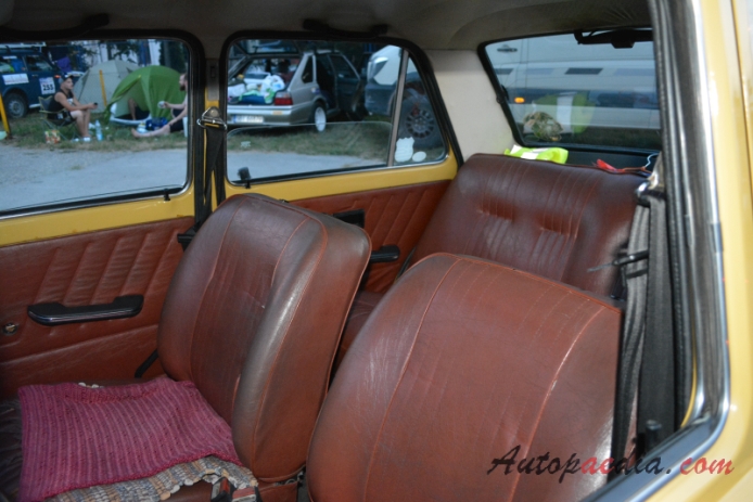 Zastava 128 1980-2003 (1983-1987 1100 CL sedan 4d), interior