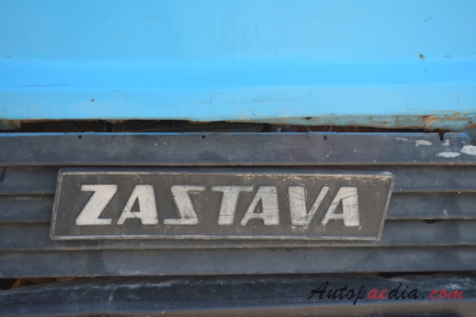 Zastava Zeta 1977-2012 (1977-2004 nadwozie skrzyniowe), emblemat przód 